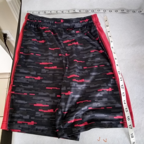 Lot of size 8-12 shorts - Picture 3 of 6